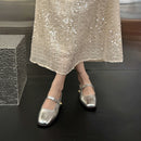 Novo Chinelo Feminino 2025 Estilo Francês – Mule Prata de Bico Aberto com Palmilha Elevada e Solado Macio